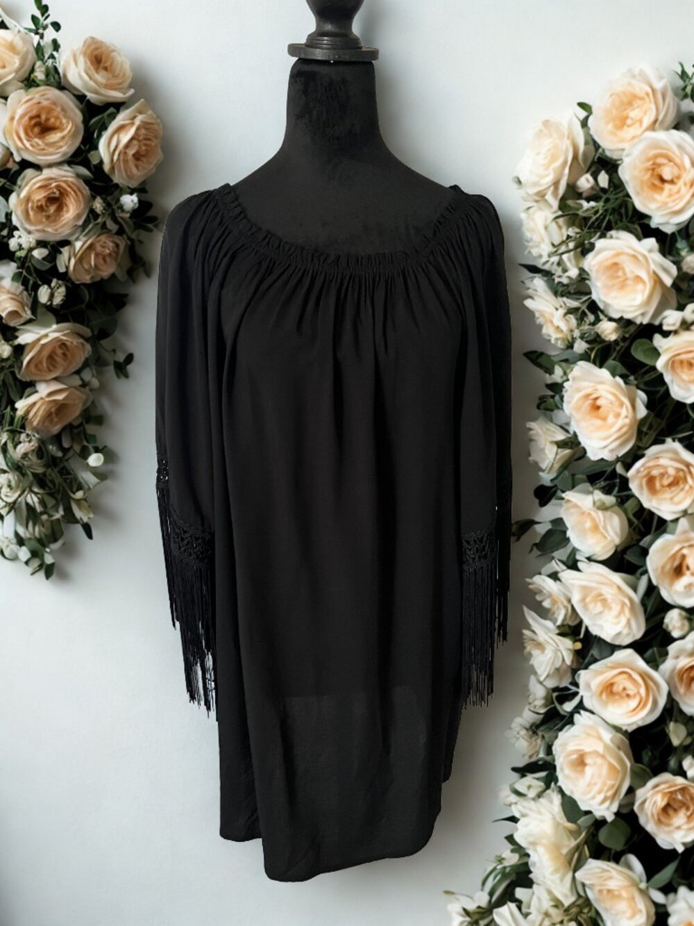 Black Shingle Sleeve blouse